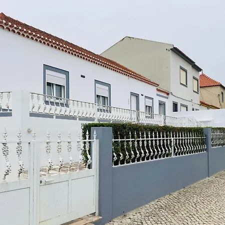 Feriehus Swordfish Charming Retreat *